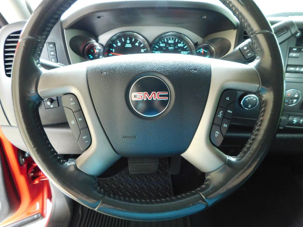 2011 GMC Sierra Image 11