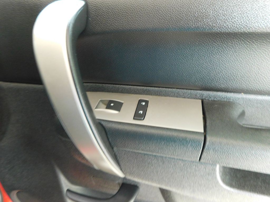 2011 GMC Sierra Image 31