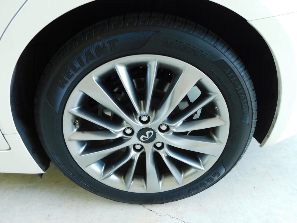 2019 INFINITI Q50 Image 34