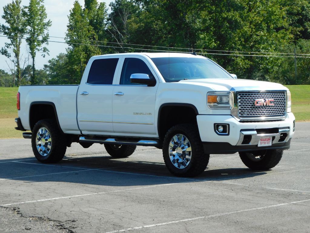 2015 GMC Sierra Image 1