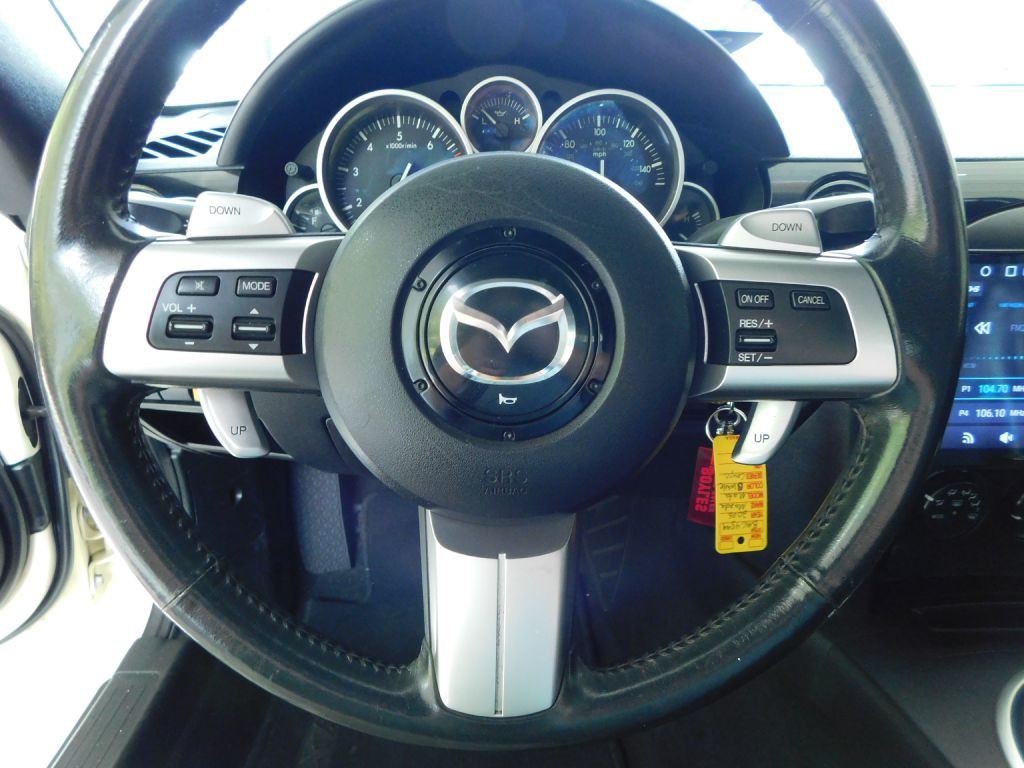 2006 Mazda MX-5 Miata Image 10