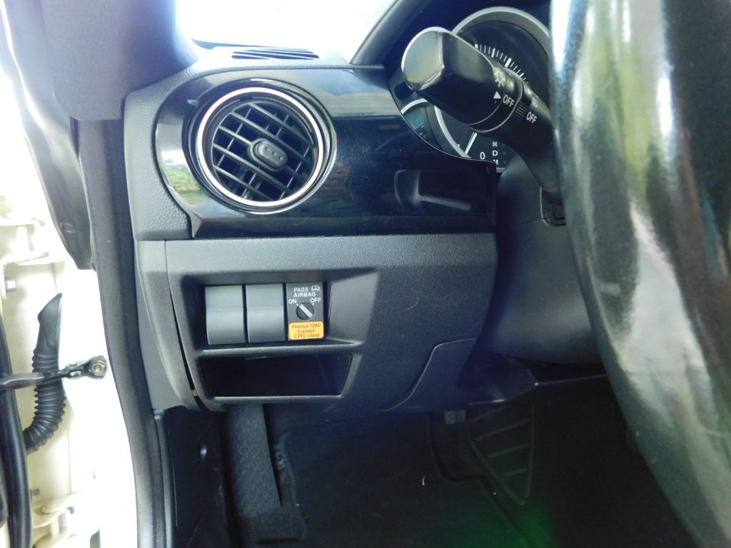 2006 Mazda MX-5 Miata Image 11