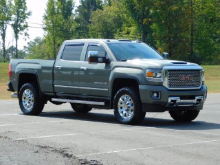 Image for 2017 GMC Sierra 2500 2500 DENALI ID: 7673131