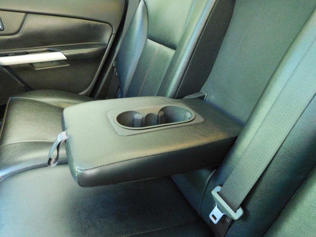 2014 Ford Edge Image 24