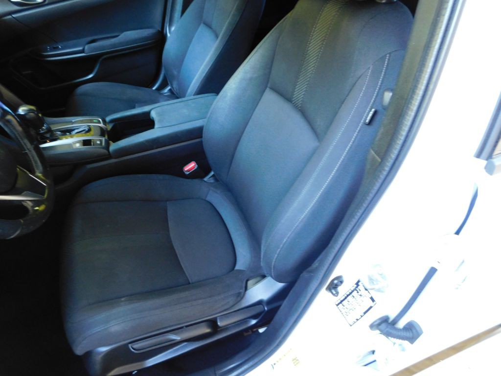 2017 Honda Civic Image 8