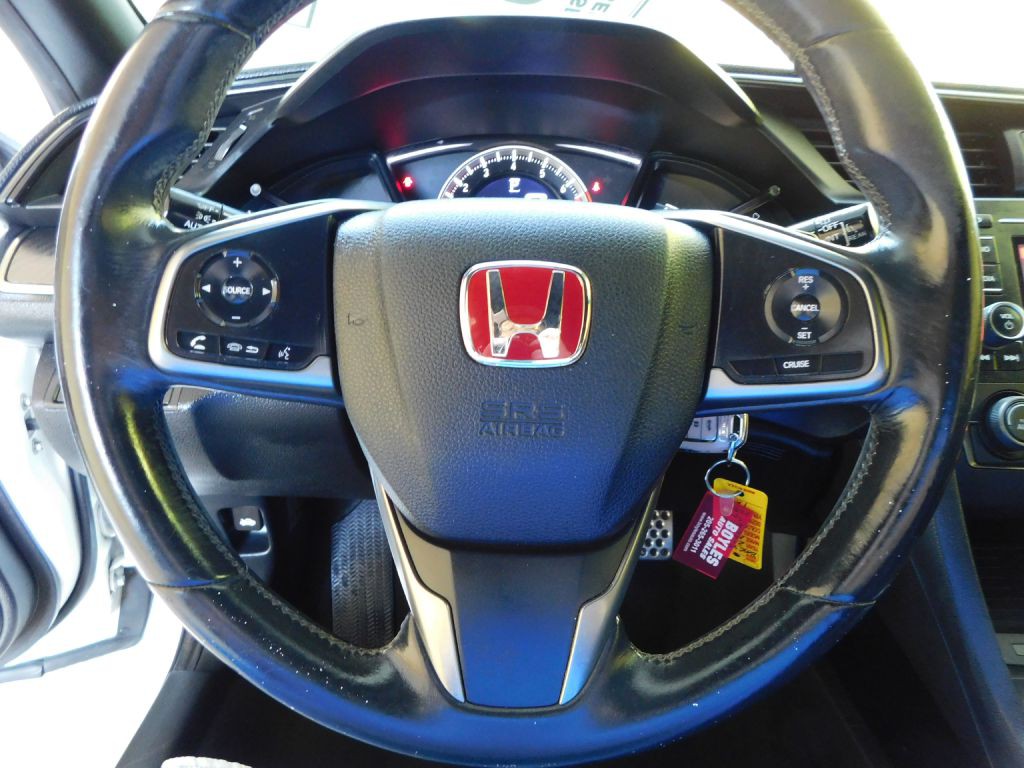 2017 Honda Civic Image 10