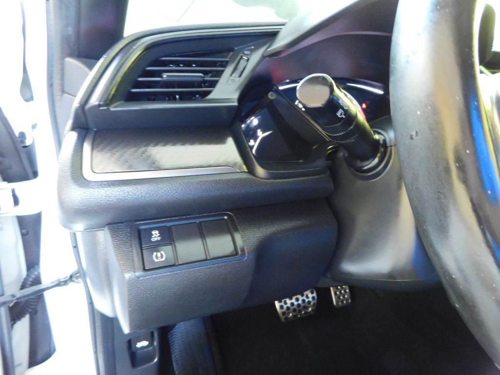 2017 Honda Civic Image 11