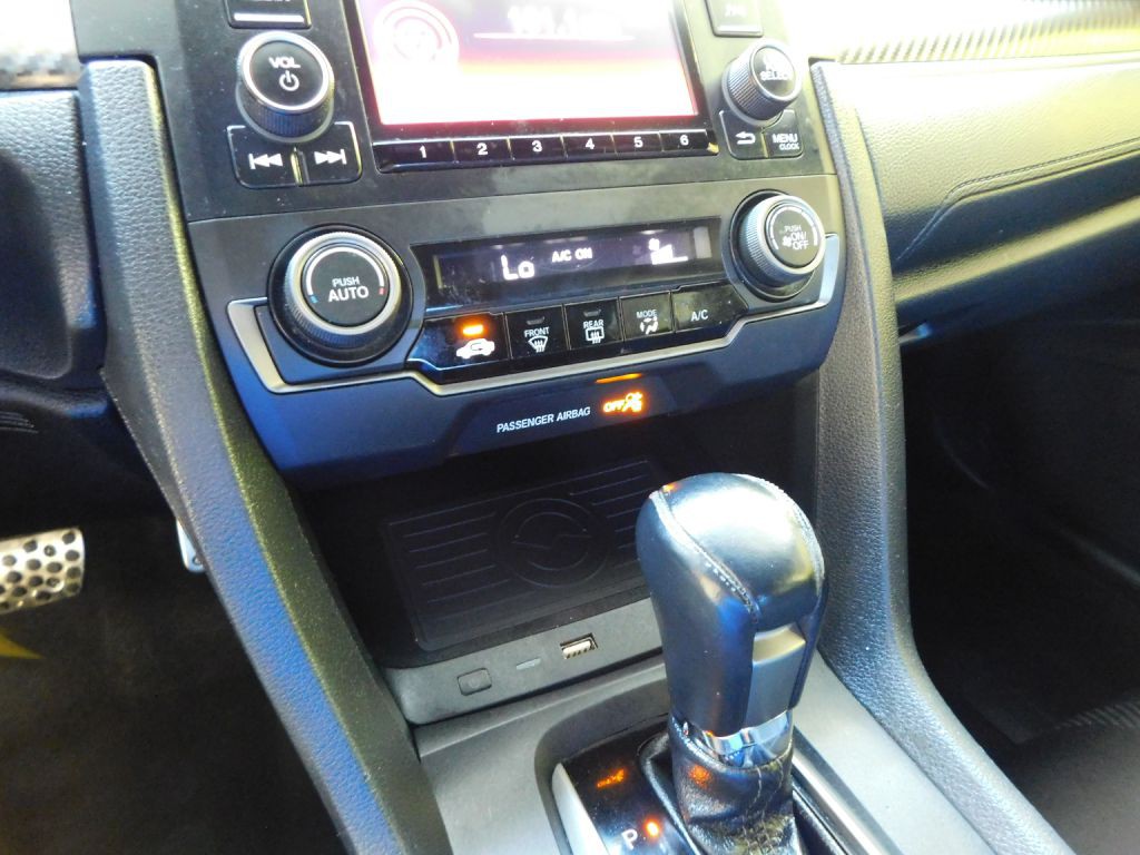 2017 Honda Civic Image 14