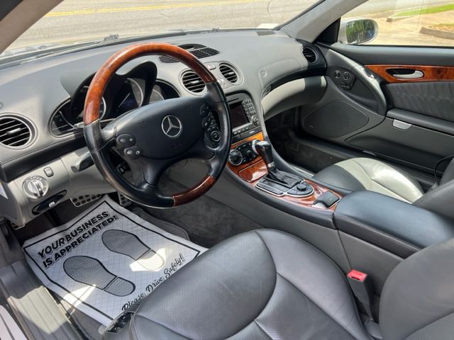 2006 Mercedes-Benz SL-Class Image 9