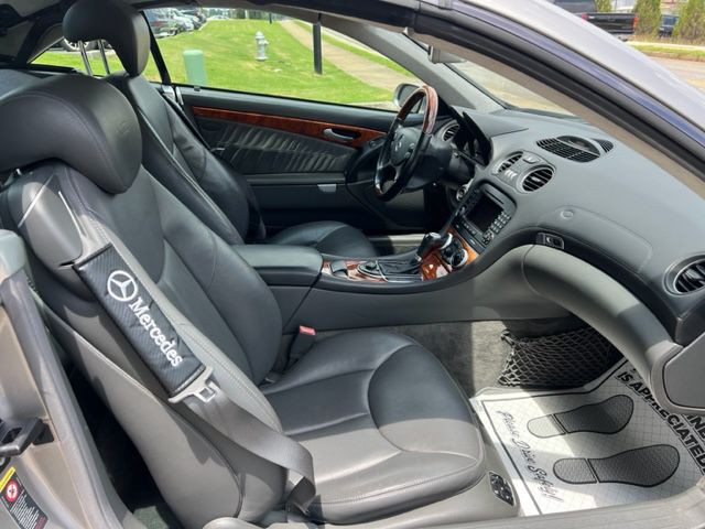 2006 Mercedes-Benz SL-Class Image 13