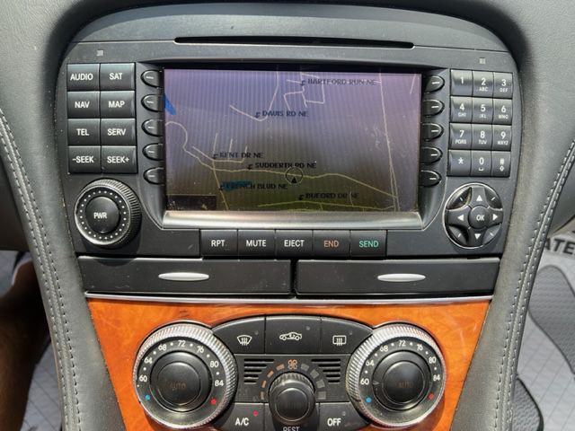 2006 Mercedes-Benz SL-Class Image 34