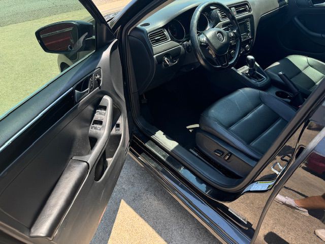 2015 Volkswagen Jetta Image 11