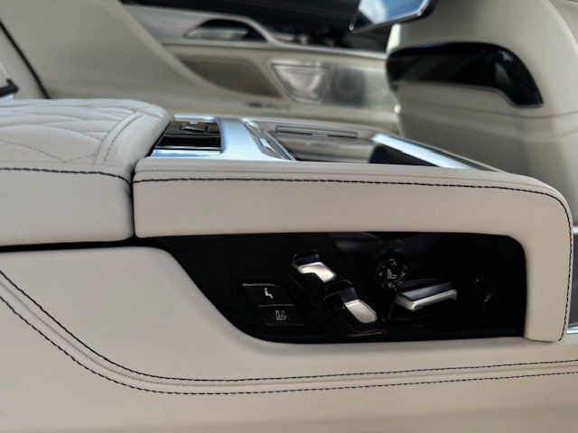 2022 BMW 7 Series Image 11