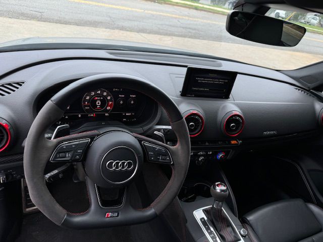 2020 Audi RS3 Image 10