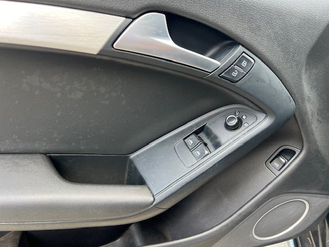 2010 Audi S5 Image 10