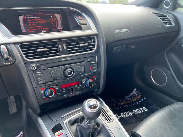 2010 Audi S5 Image 17