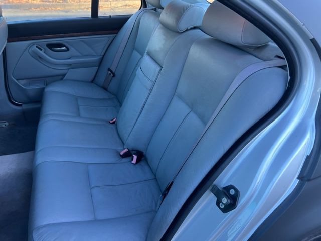 2002 BMW 5 Series Image 25