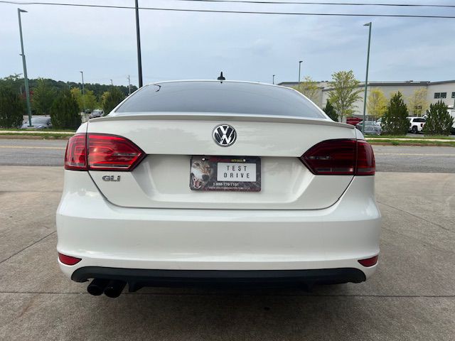 2013 Volkswagen Jetta Image 4