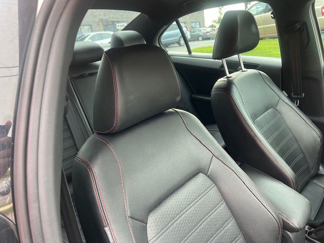 2013 Volkswagen Jetta Image 16