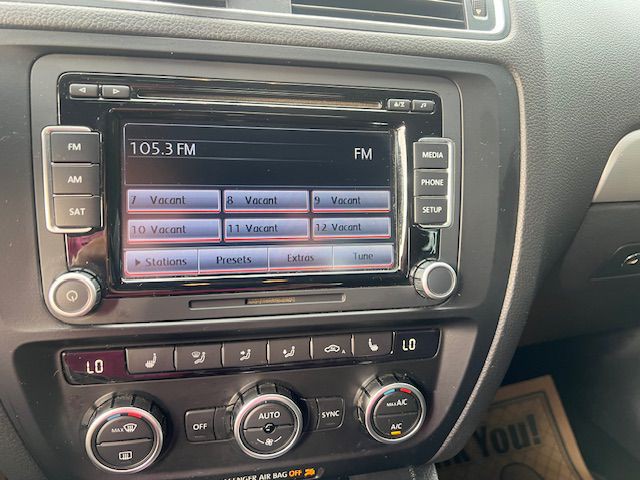 2013 Volkswagen Jetta Image 18