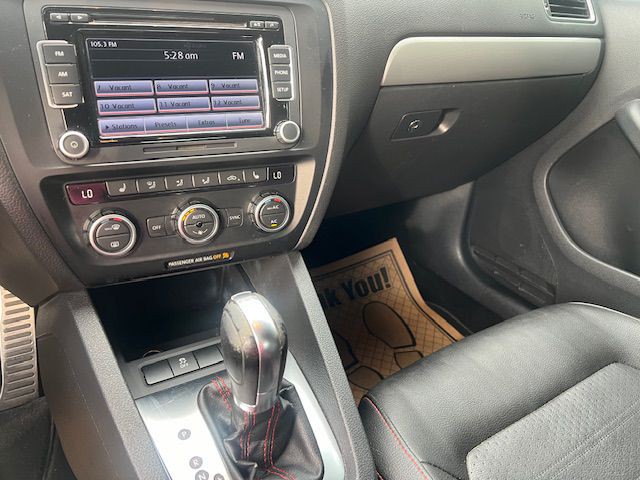 2013 Volkswagen Jetta Image 19