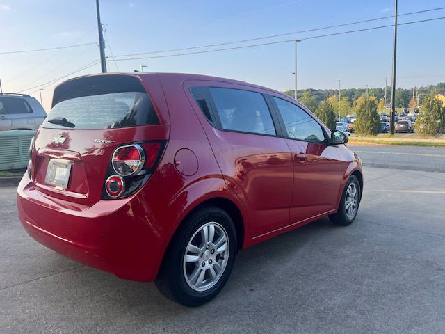 2012 Chevrolet Sonic Image 4