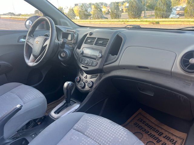 2012 Chevrolet Sonic Image 13