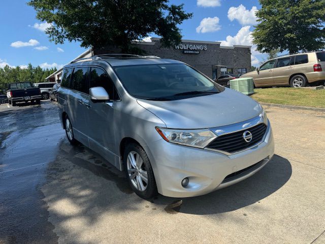 2013 Nissan Quest Image 3
