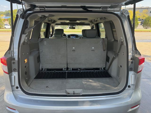 2013 Nissan Quest Image 9