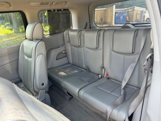 2013 Nissan Quest Image 10