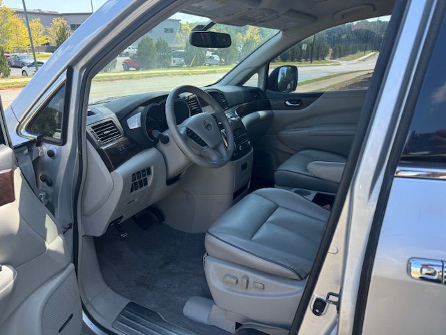 2013 Nissan Quest Image 15