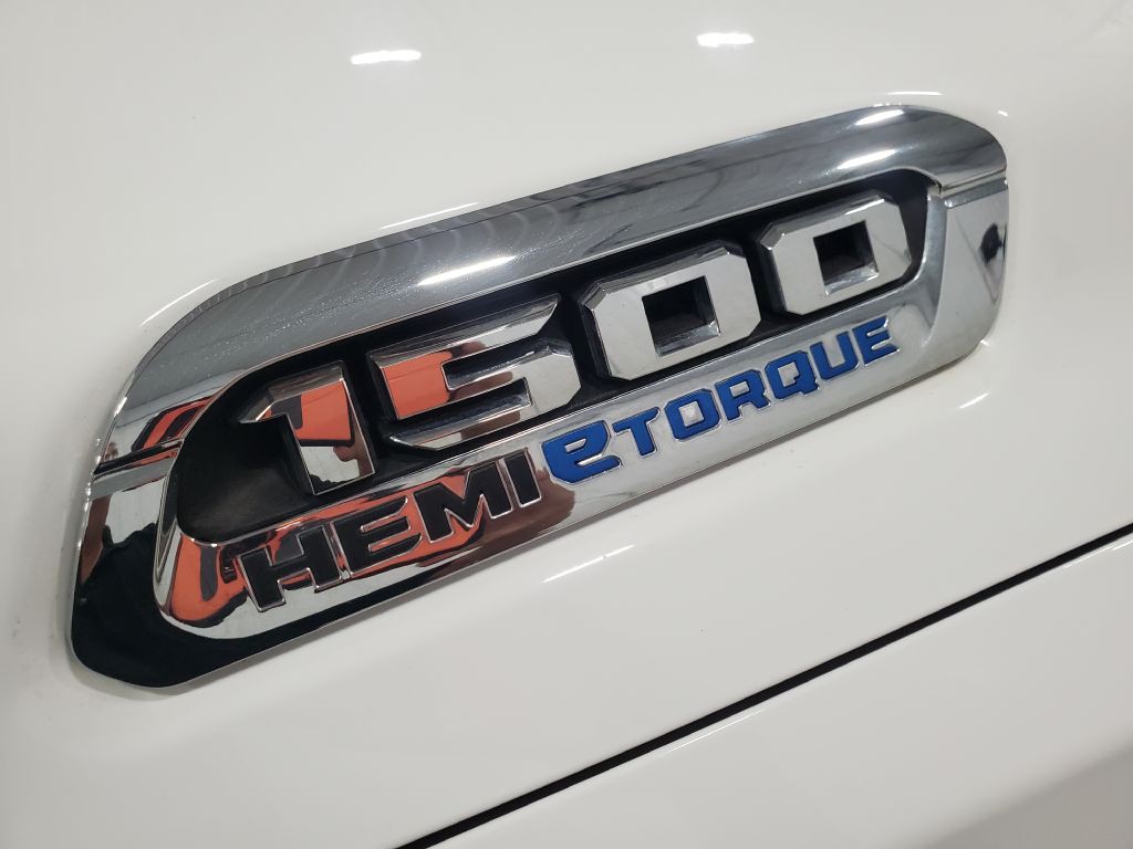 2022 RAM 1500 Image 8