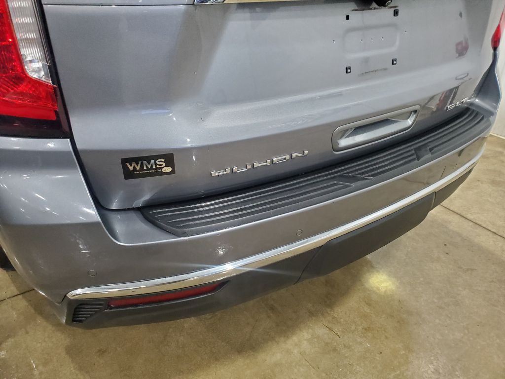 2021 GMC Yukon Image 4