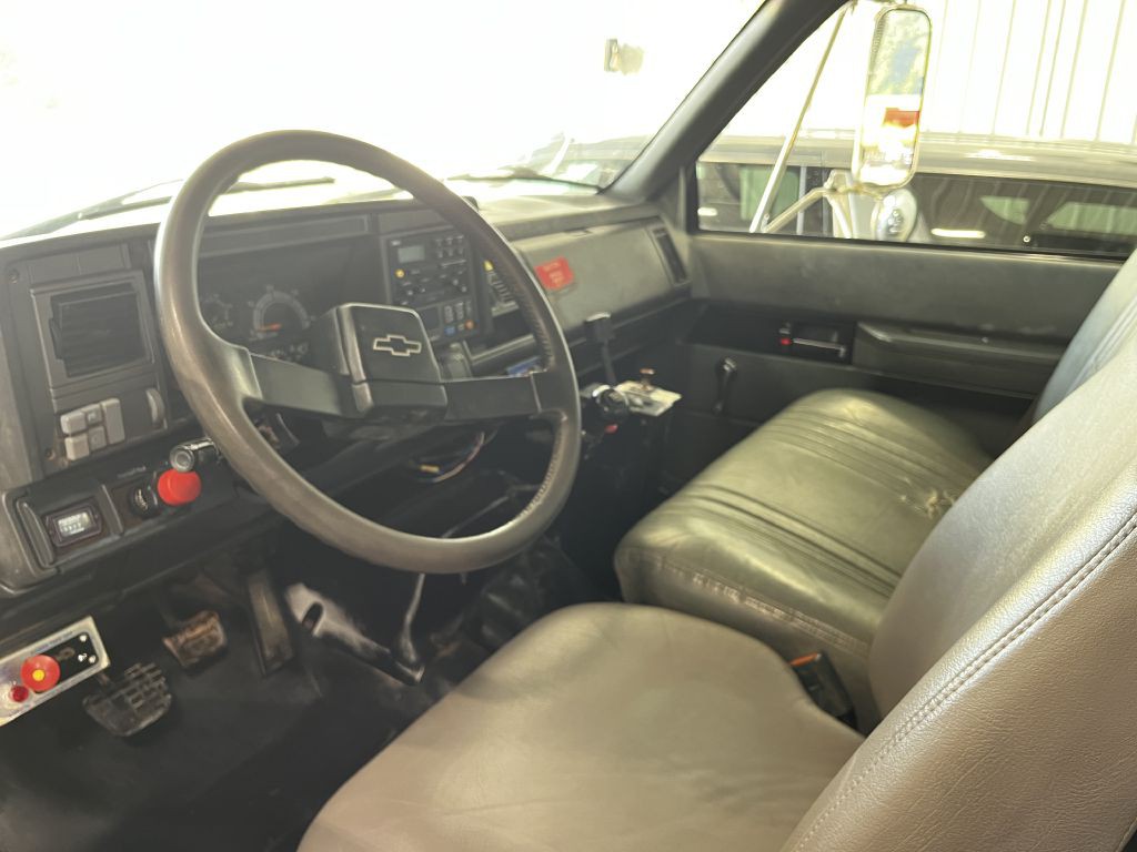 1998 Chevrolet C-Series Image 12