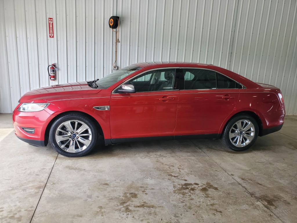 2011 Ford Taurus Image 2