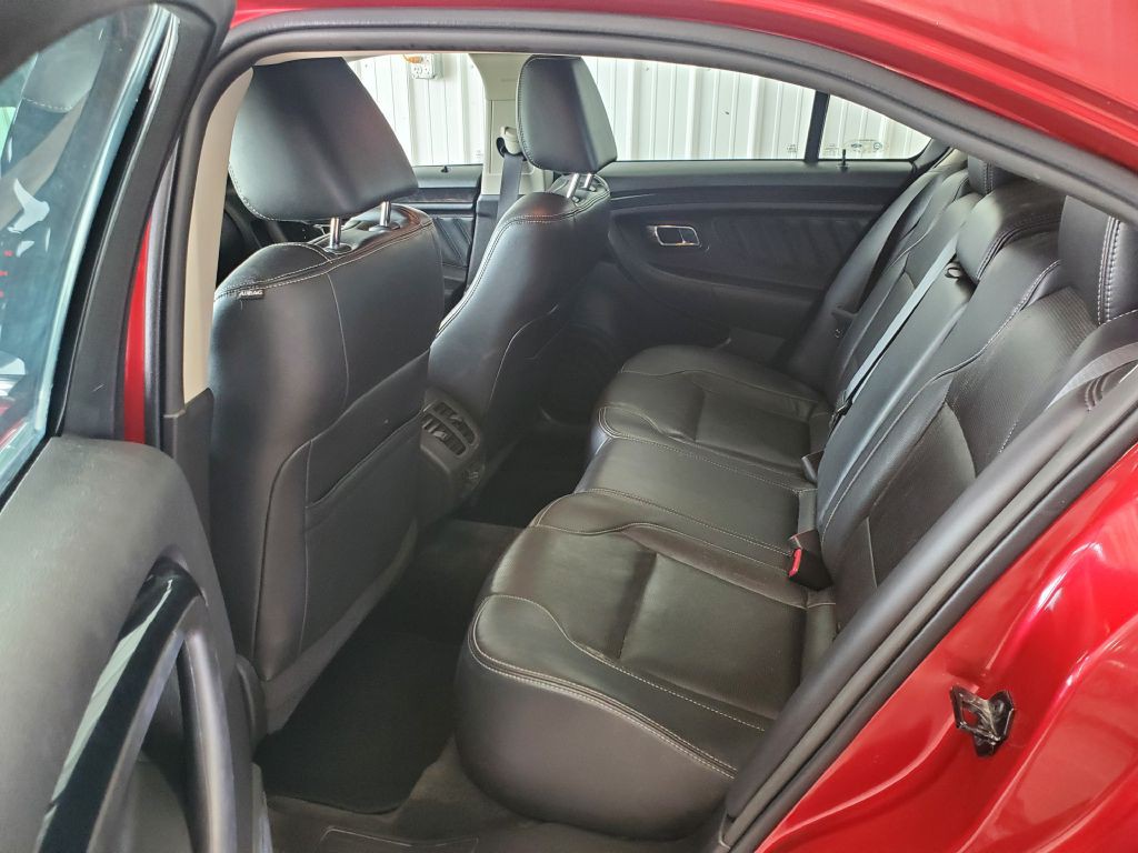 2011 Ford Taurus Image 5