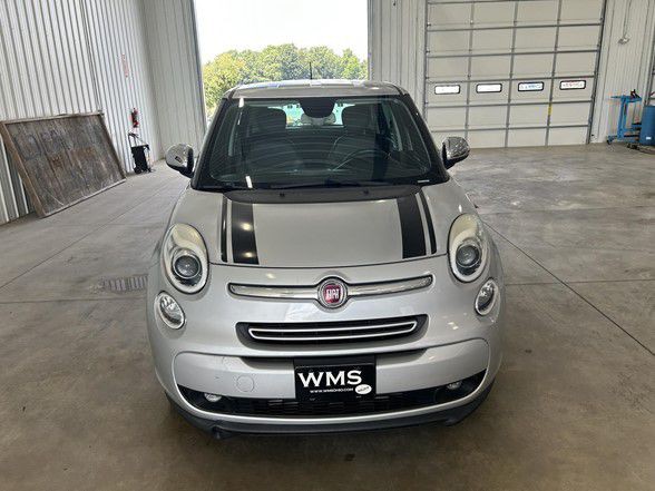 2015 FIAT 500L Image 2