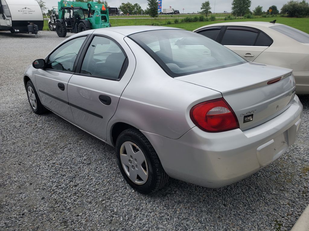 2003 Dodge Neon Image 9