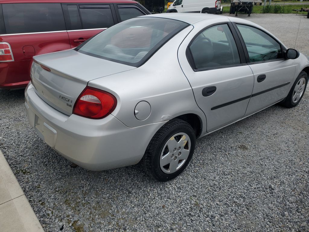 2003 Dodge Neon Image 10