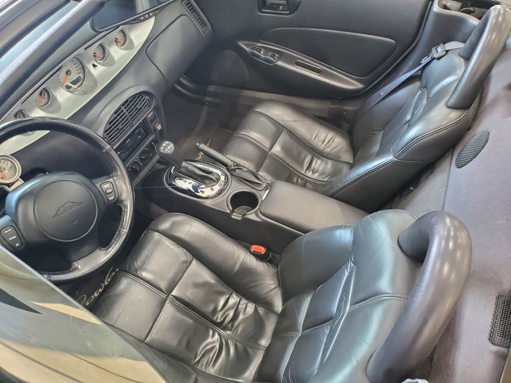 2000 Plymouth Prowler Image 12