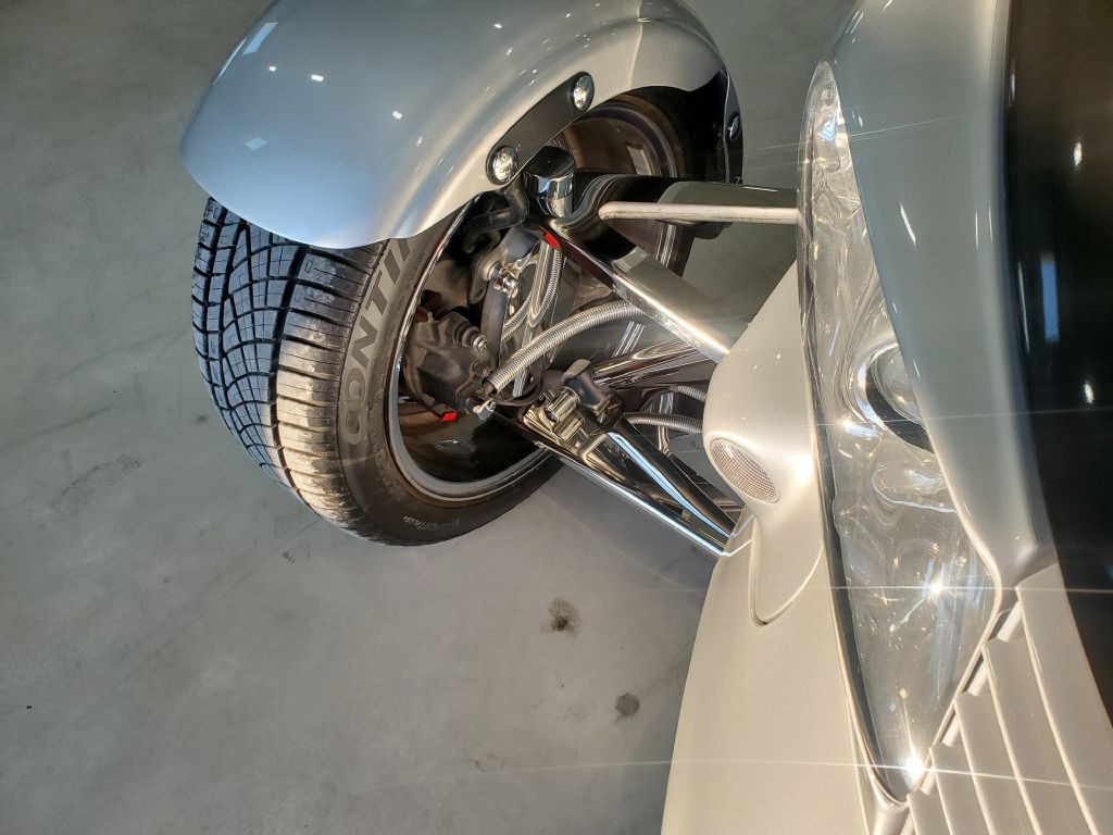 2000 Plymouth Prowler Image 15