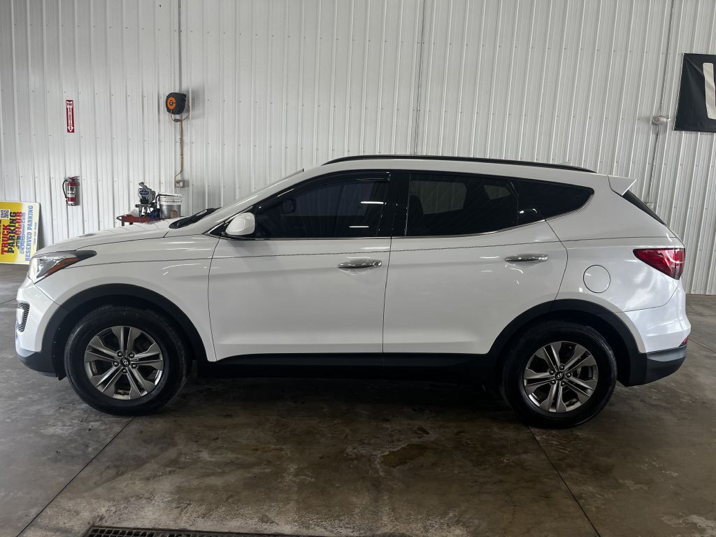 2016 Hyundai Santa Fe Sport Image 2