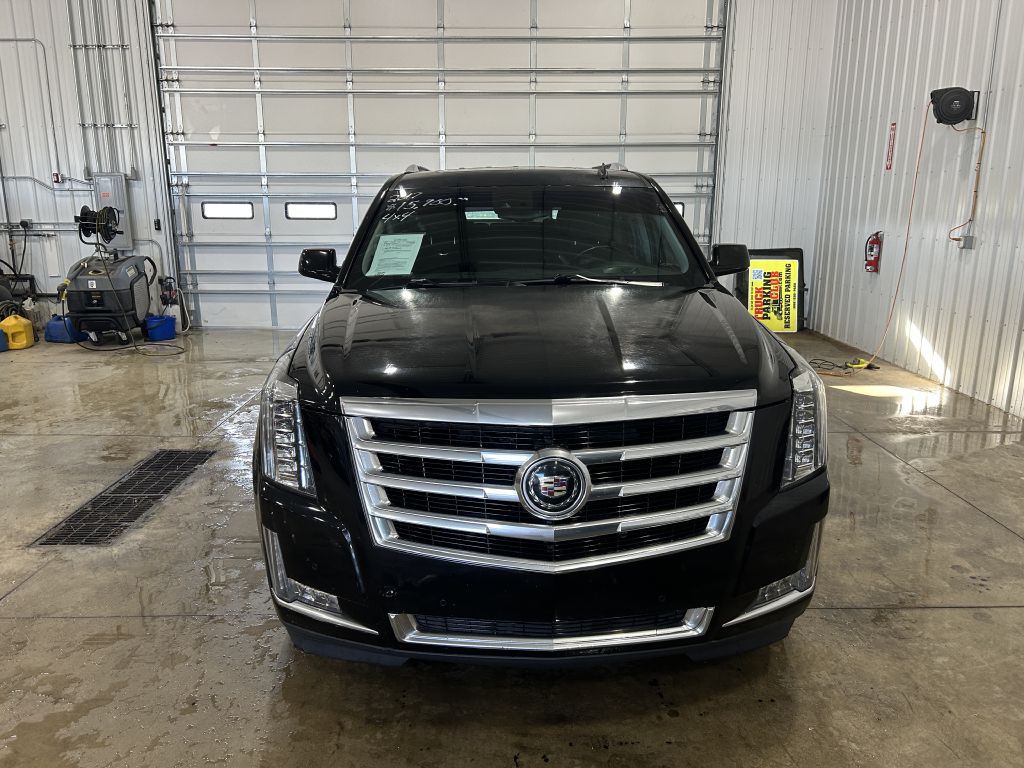 2015 Cadillac Escalade Image 2
