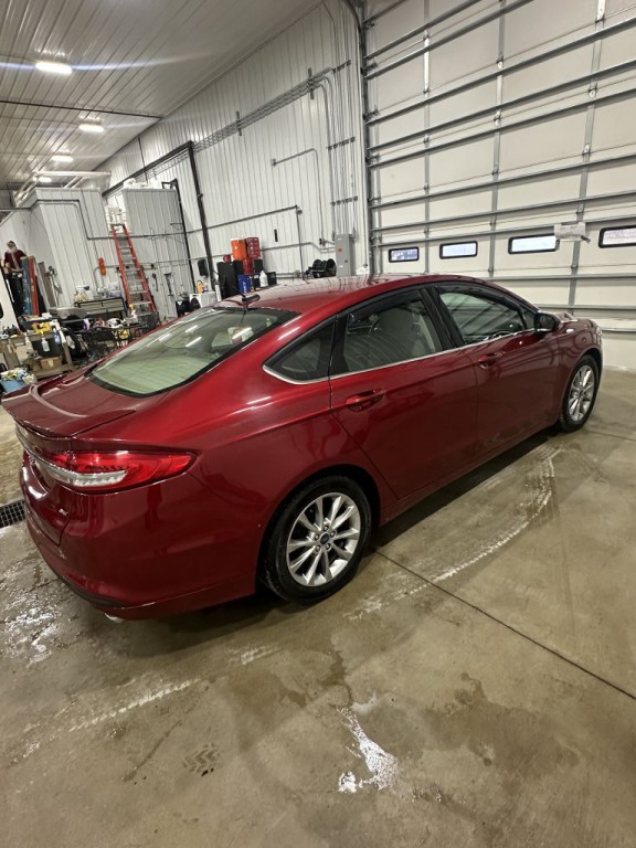 2017 Ford Fusion Image 4