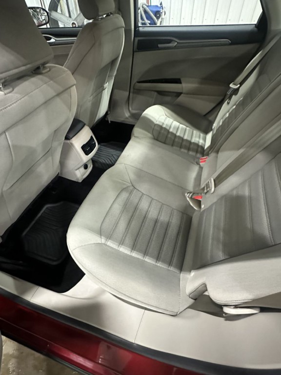 2017 Ford Fusion Image 7