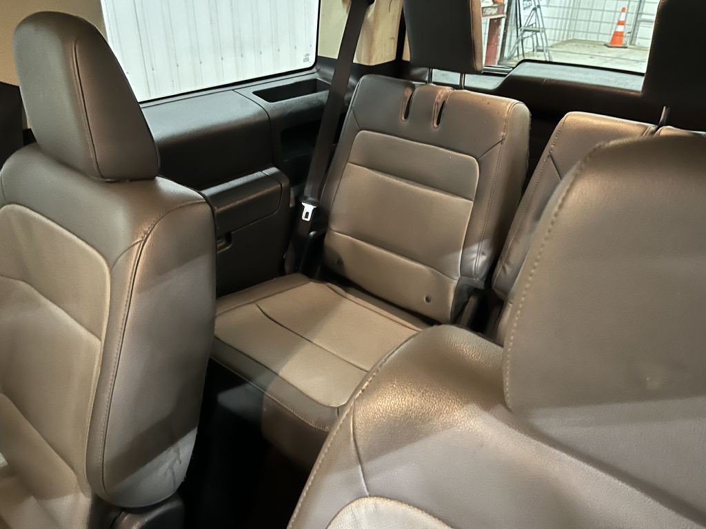 2016 Ford Flex Image 12