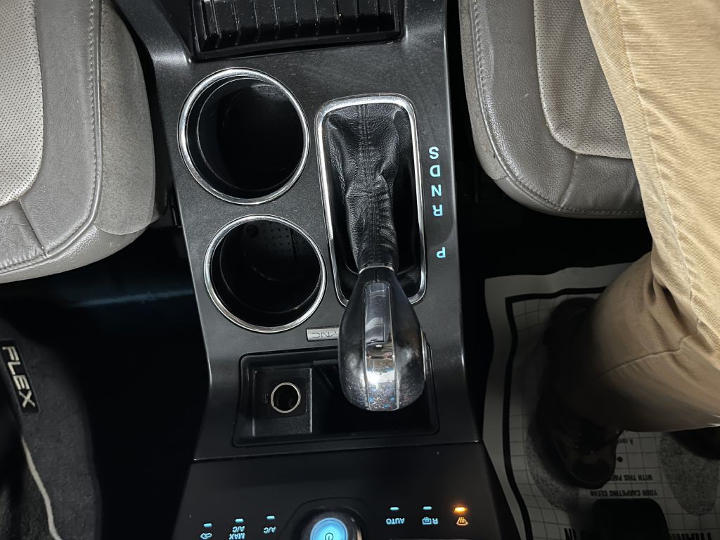 2016 Ford Flex Image 16