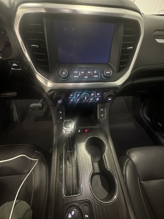 2018 GMC Acadia Image 8