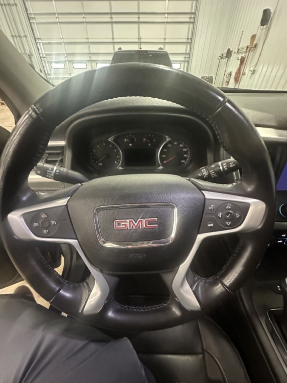 2018 GMC Acadia Image 9