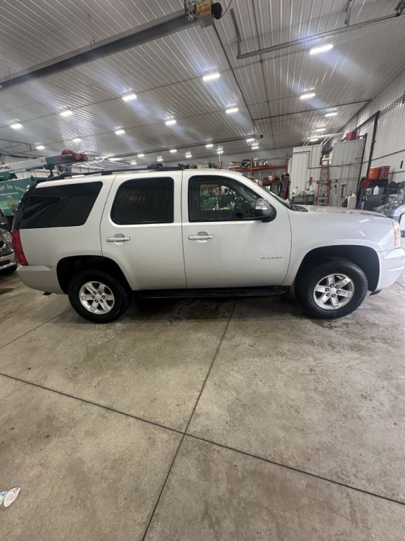 2011 GMC Yukon Image 4